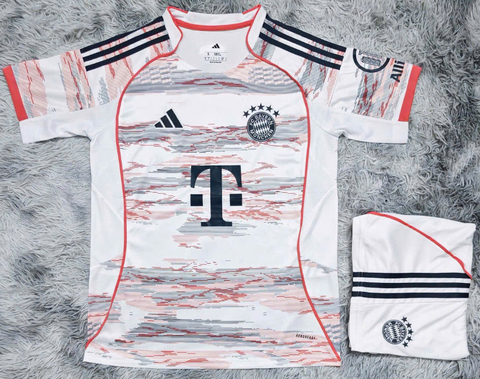 Bayern Munich 25/26 - Trắng