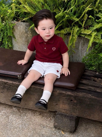 SÉT ÁO POLO ĐỎ ĐÔ QUẦN SHORT TRẮNG HQ26100742