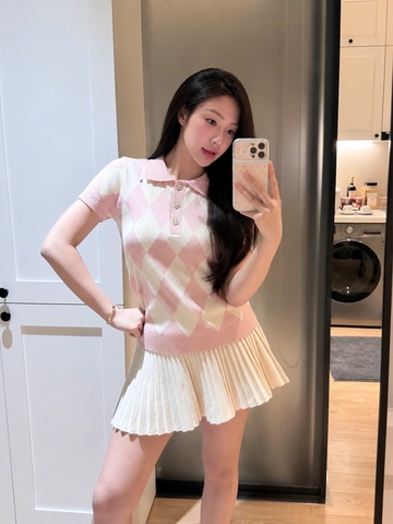 1 CHIẾC LEN TRÁM HỒNG PHẤN C26082203