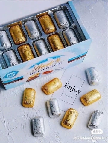 SOCOLA LINDT LES PYRENEES C26011620