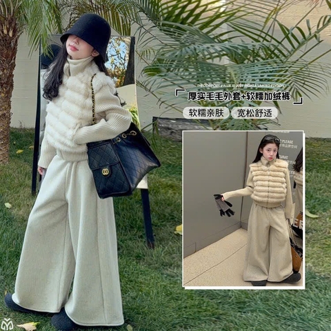 Áo lông phối len lót lông màu kem be T26011506