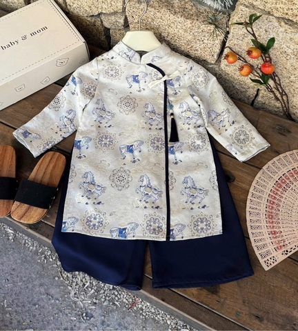 Xuân Bính Ngọ diện áo dài Thanh Mã T25112701