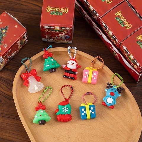 set 24 box túi mù móc khoá h26102740