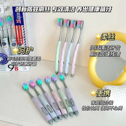 HỘP 12 BÀN CHẢI XUẤT MỸ T25081706