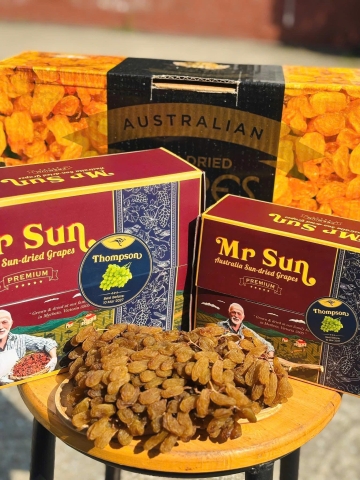 Nho khô nguyên cành T26011702