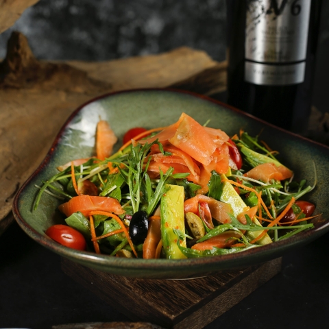 Salad Rau Rocket Với Cá Hồi Hun Khói