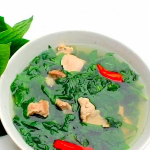 Canh thịt bò nấu chua lá lốt