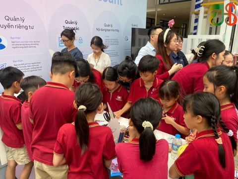 Workshop Mỹ Thuật Hồng Sâm Đồng Hành Cùng Vin School Long Biên: Nghệ Thuật Gắn Kết – Lan Tỏa Thông Điệp “Chống Bạo Hành Trẻ Em Trên Không Gian Mạng”