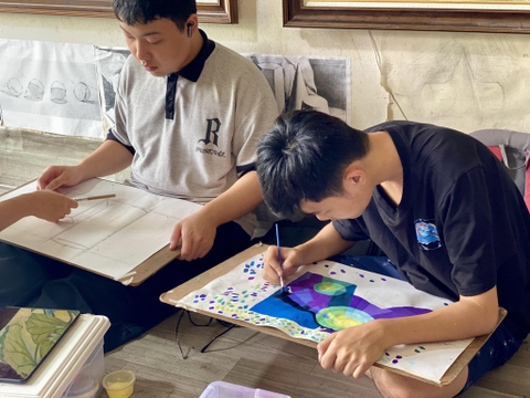 Bố Cục Màu Là Gì? Cách Học Bố Cục Màu Hiệu Quả Cho Luyện Thi Khối H, V 2026