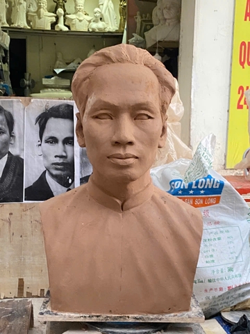 Tượng điêu khắc