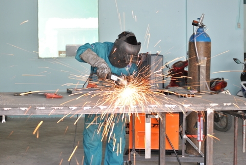 TUYỂN LĐ CƠ KHI- BA LAN
