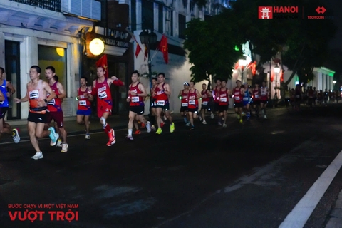 ĐOÀN TÀU SUB 3 – HÀNH TRÌNH NHỮNG BƯỚC CHÂN HÓA THÀNH VŨ ĐIỆU