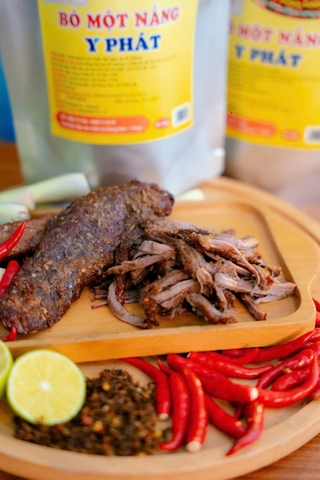BÒ MỘT NẮNG Y PHÁT (2 túi x 500g -Tặng muối kiến vàng)