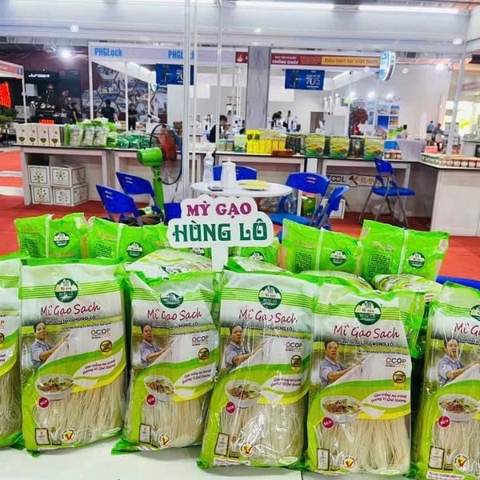 MỲ GẠO SẠCH SINH RA TỪ LÀNG HÙNG LÔ ( 1 Thùng 20 gói x500g)