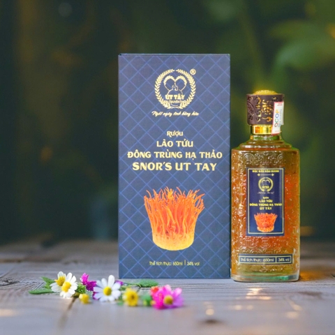 RƯỢU LÃO TỬU ĐÔNG TRÙNG HẠ THẢO ÚT TÂY (650ml)