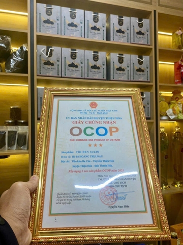 TỎI ĐEN SUZIN (Lọ 500g)