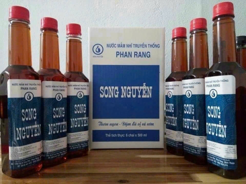 NUỚC MẮM CỐT NHĨ CÁ CƠM TRUYỀN THỐNG SONG NGUYỄN LOẠI THƯỢNG HẠNG  (Thùng 6 chai x 500ml)
