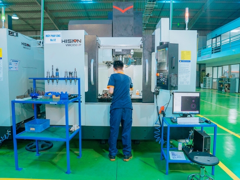 Máy phay CNC HISION