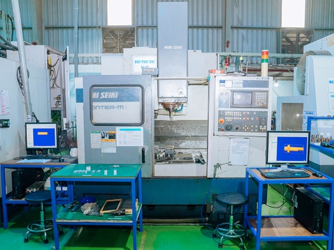 Máy phay CNC MORI SEIKI
