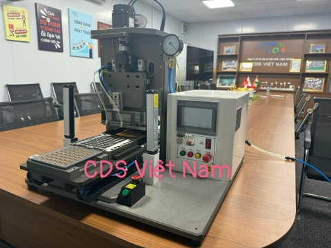 Máy cắt bản mạch bán tự đông