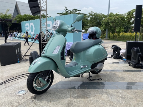 Vespa ra mắt bộ sưu tập 80 năm tại Việt Nam: Giá từ 106,5 triệu đồng, Sprint lần đầu dùng động cơ 180cc