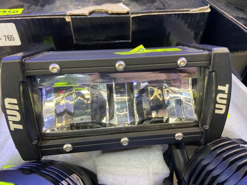 ĐÈN TRỢ SÁNG TUN Z SERIES