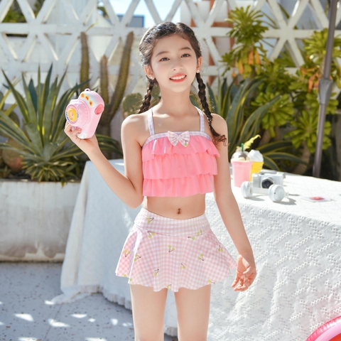 Bộ đồ bơi hai mảnh áo hai dây phối ren kiểu dáng dễ thương dành cho bé gái
