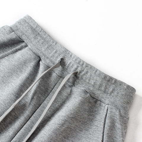Quần short bé trai cotton thoáng khí phối túi hộp kiểu dáng thể thao