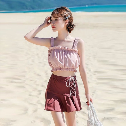 Bộ đồ bơi hai mảnh kiểu váy xẻ hông nhỏ nhắn dễ thương, phong cách Hàn Quốc