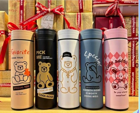 Bình nước tem gấu hiển thị nhiệt độ