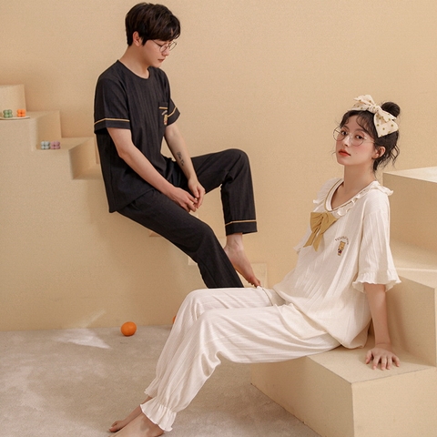 Đồ bộ mặc ở nhà cổ tròn phối họa tiết ngắn tay dành cho nam