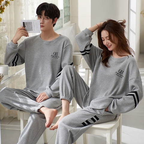 Đồ bộ dài tay cotton mát cổ tròn phối họa tiết dành cho nam