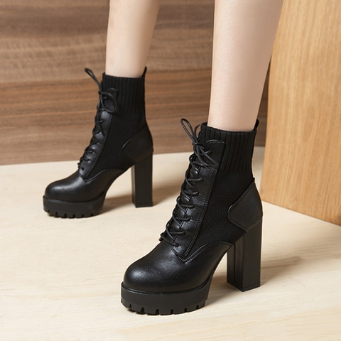 Giày boots mũi tròn cổ ngắn, có dây buộc, tăng chiều cao, phong cách thời trang