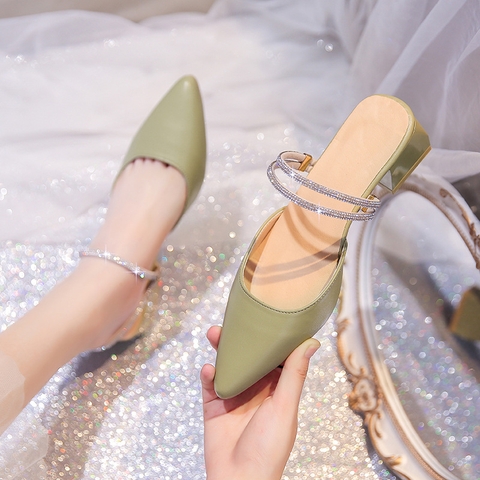 Giày sục mũi nhọn đính đá lấp lánh