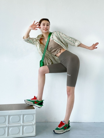 Quần legging nữ ngắn ôm dáng hợp thời trang phù hợp với các môn thể thao