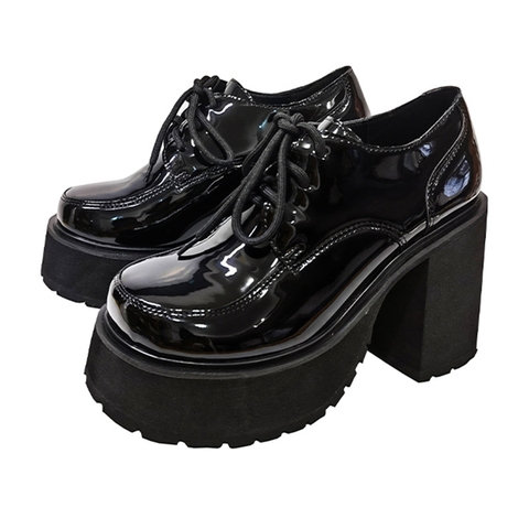 Giày boots mũi tròn cột dây phong cách Retro