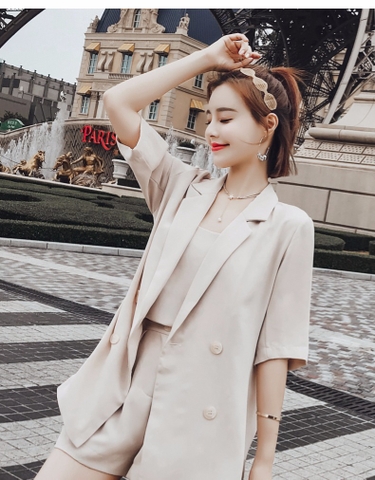 Bộ đồ vest ba mảnh thời trang mới dành cho nữ mang phong cách Hàn Quốc