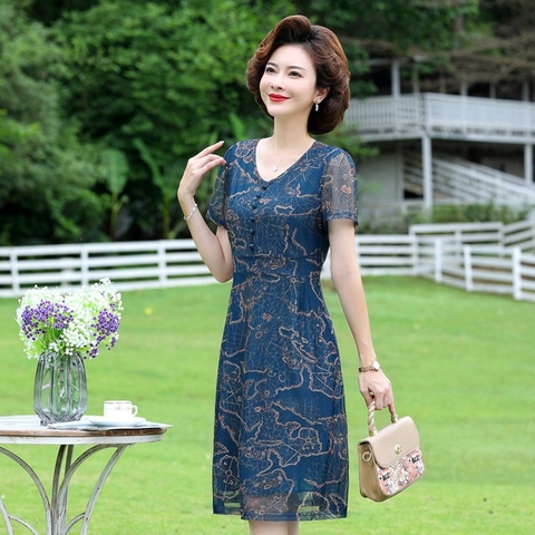 Đầm kiểu dáng phương Tây thiết kế thanh lịch tao nhã phù hợp dự tiệc đi làm