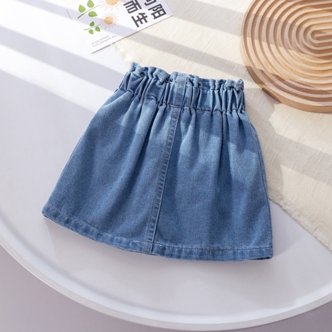 Váy jean ngắn thiết kế túi và phối hoa hợp thời trang dành cho bé gái