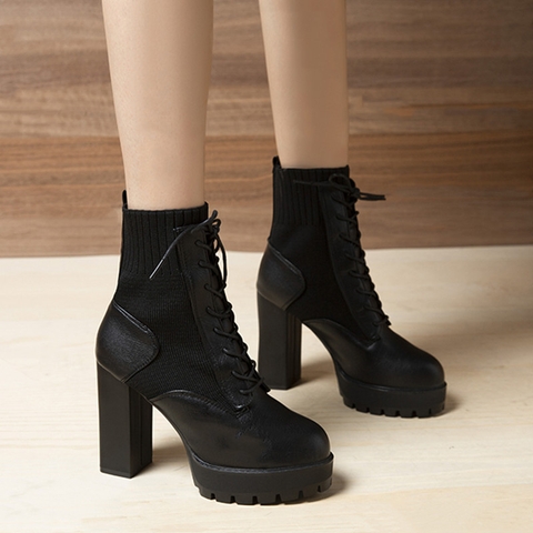 Giày boots mũi tròn cổ ngắn, có dây buộc, tăng chiều cao, phong cách thời trang