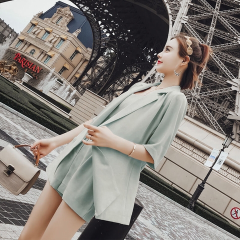 Bộ đồ vest ba mảnh thời trang mới dành cho nữ mang phong cách Hàn Quốc