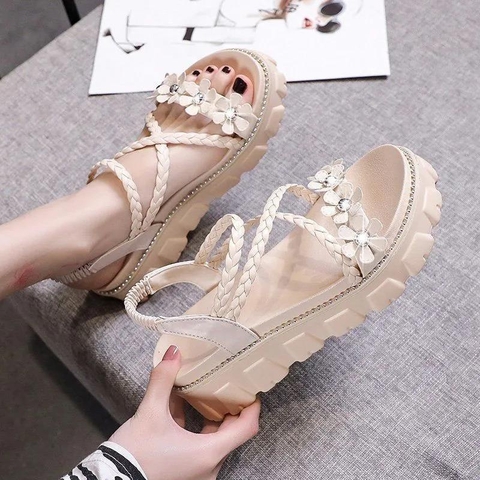 Giày sandal đế xuồng họa tiết bông hoa trẻ trung xinh xắn