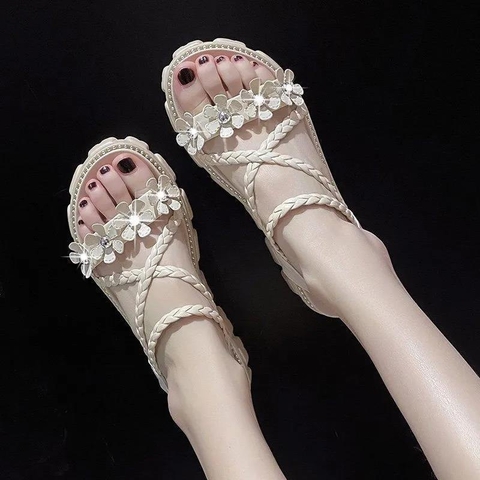 Giày sandal đế xuồng họa tiết bông hoa trẻ trung xinh xắn