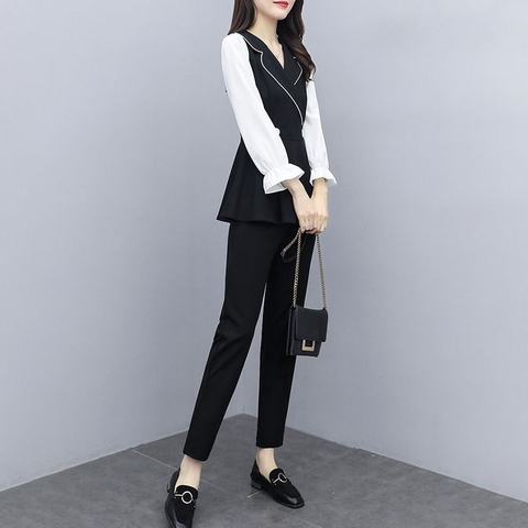 Bộ đồ vest hai mảnh áo và quần ôm dáng thời trang dành cho nữ