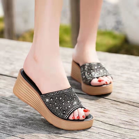 Dép sandal thời trang cao gót đế xuồng xỏ ngón đính hạt kim cương giả mẫu mới
