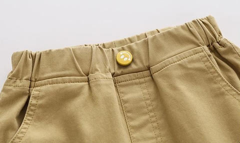 Quần short kaki cotton thoáng khí in hình hươu cao cổ cho bé trai