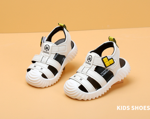 Giày sandal kiểu dáng thời trang chống trơn trượt dành cho bé trai