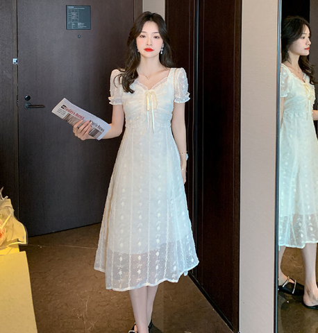 Đầm vải voan phối ren lưng cao kiểu dáng Pháp tươi mới ngọt ngào
