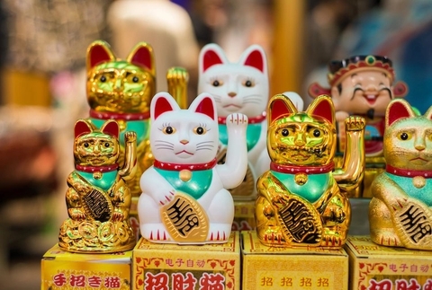 Nguồn gốc và ý nghĩa của mèo thần tài nhật bản Maneki Neko