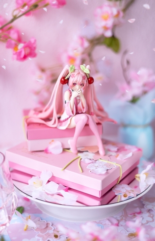 HATSUNE MIKU - Noodle Stopper - Sakura 2023 Ver ( Furyu )